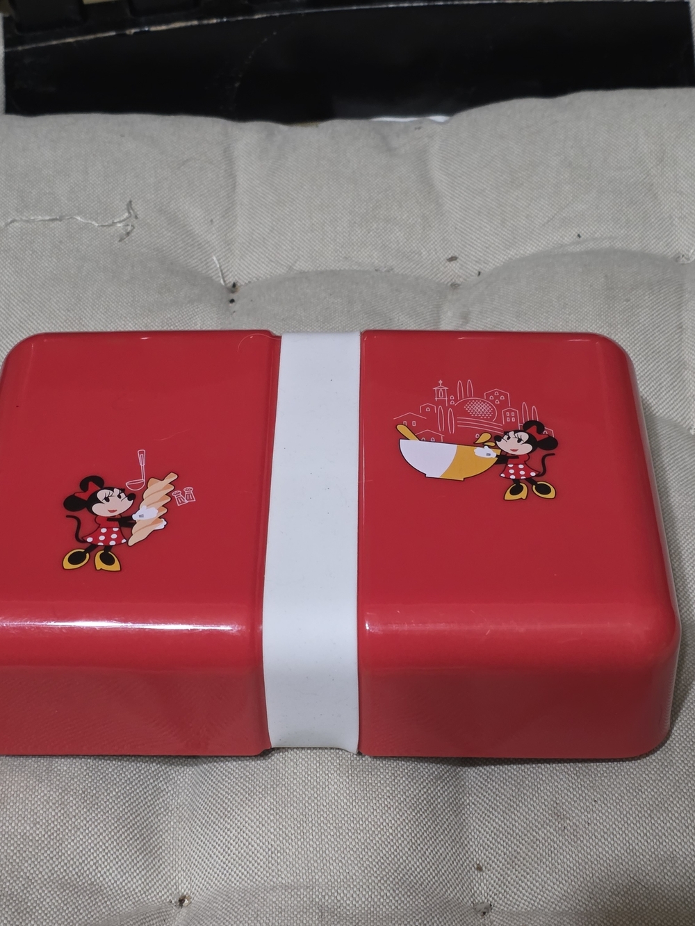 Disney Red and White Minnie Mouse Lunch Box